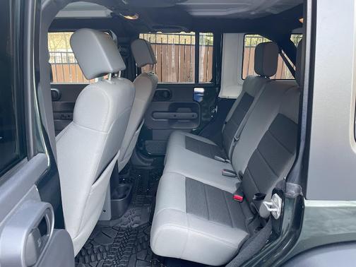 2010 Jeep Wrangler Unlimited Sport